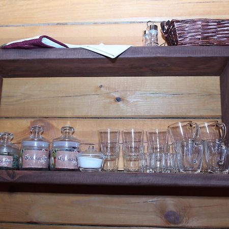 ホテルUsadba Kupalinka Ostrovo エクステリア 写真